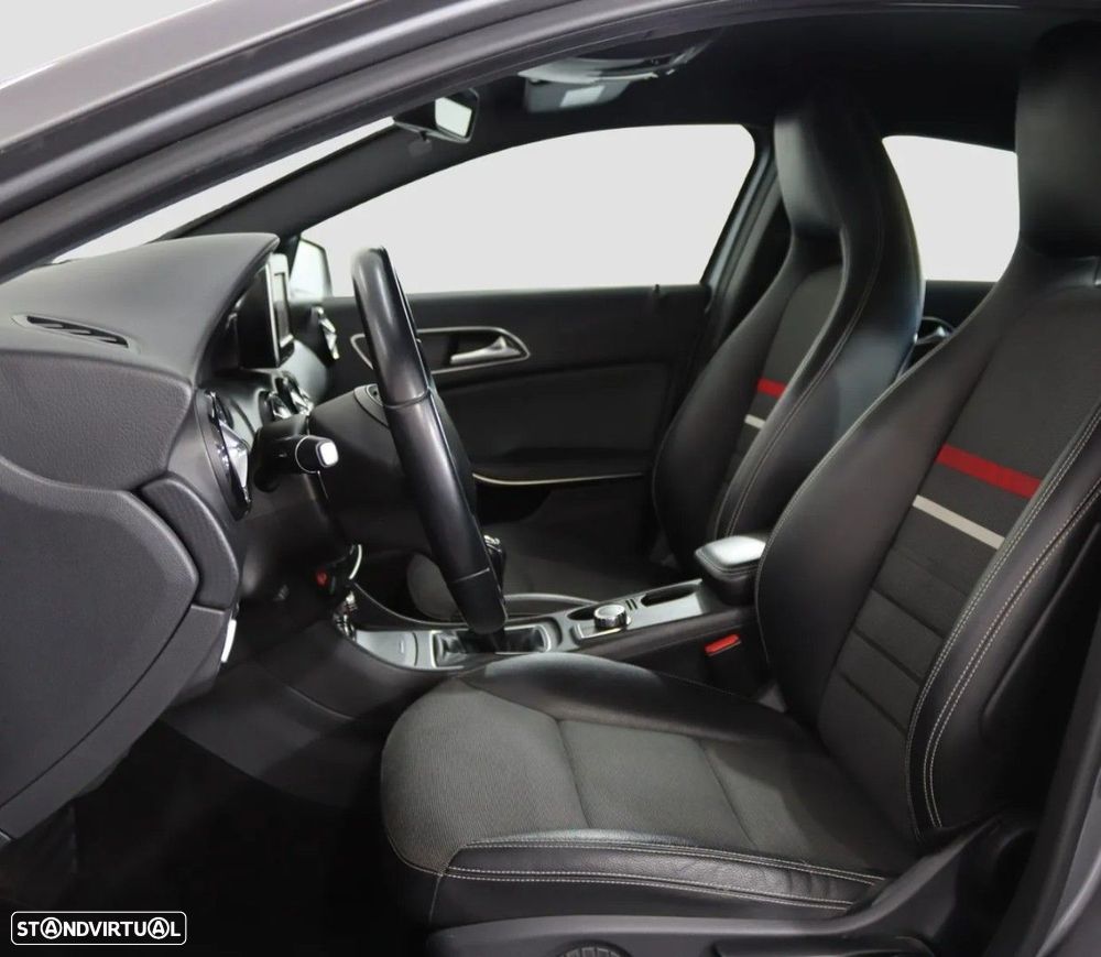 Mercedes-Benz A 180 CDI (BlueEFFICIENCY) Urban - 13