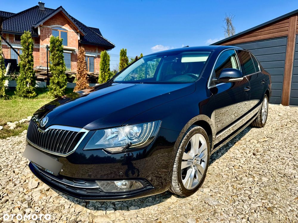 Skoda Superb 2.0 TDI L&K DSG - 26