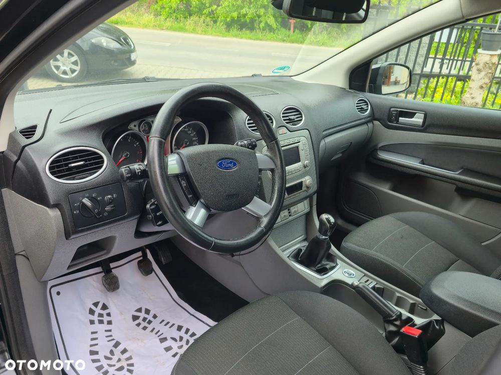 Ford Focus 1.8 Titanium - 28