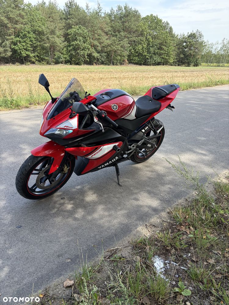 Yamaha YZF - 4