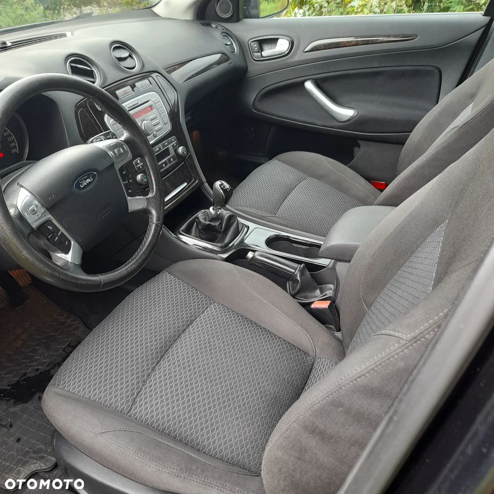 Ford Mondeo 1.8 TDCi Ghia - 10