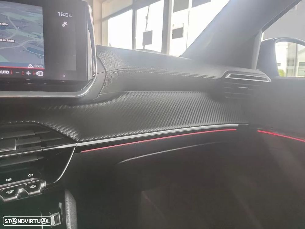 Peugeot 208 1.2 PureTech GT Line - 37