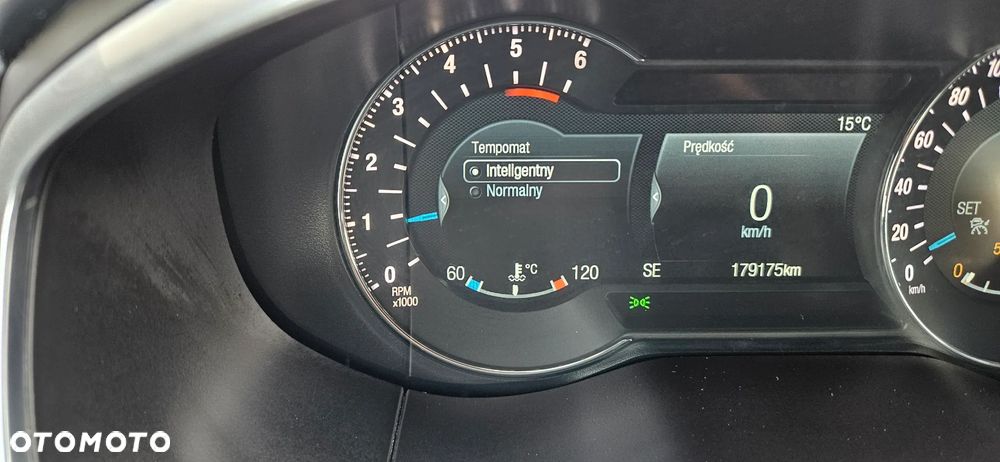 Ford S-Max 2.0 TDCi 4WD Titanium - 24