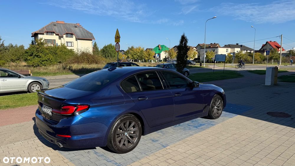 BMW Seria 5 2017 photo 2