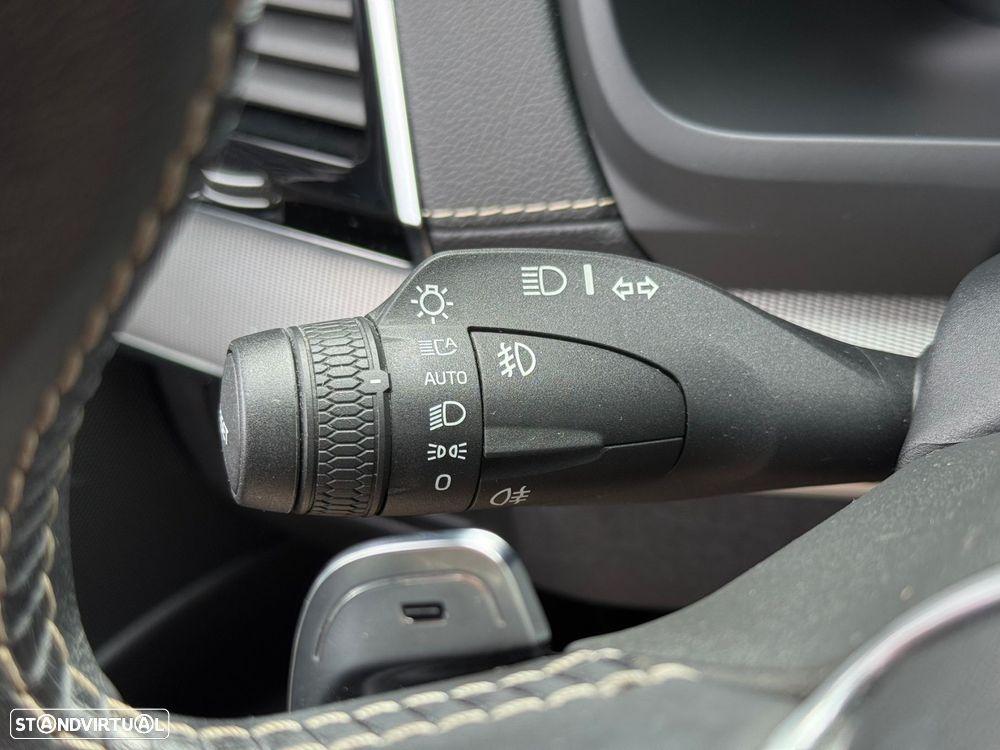 Volvo XC 90 2.0 T8 PHEV R-Design AWD - 38