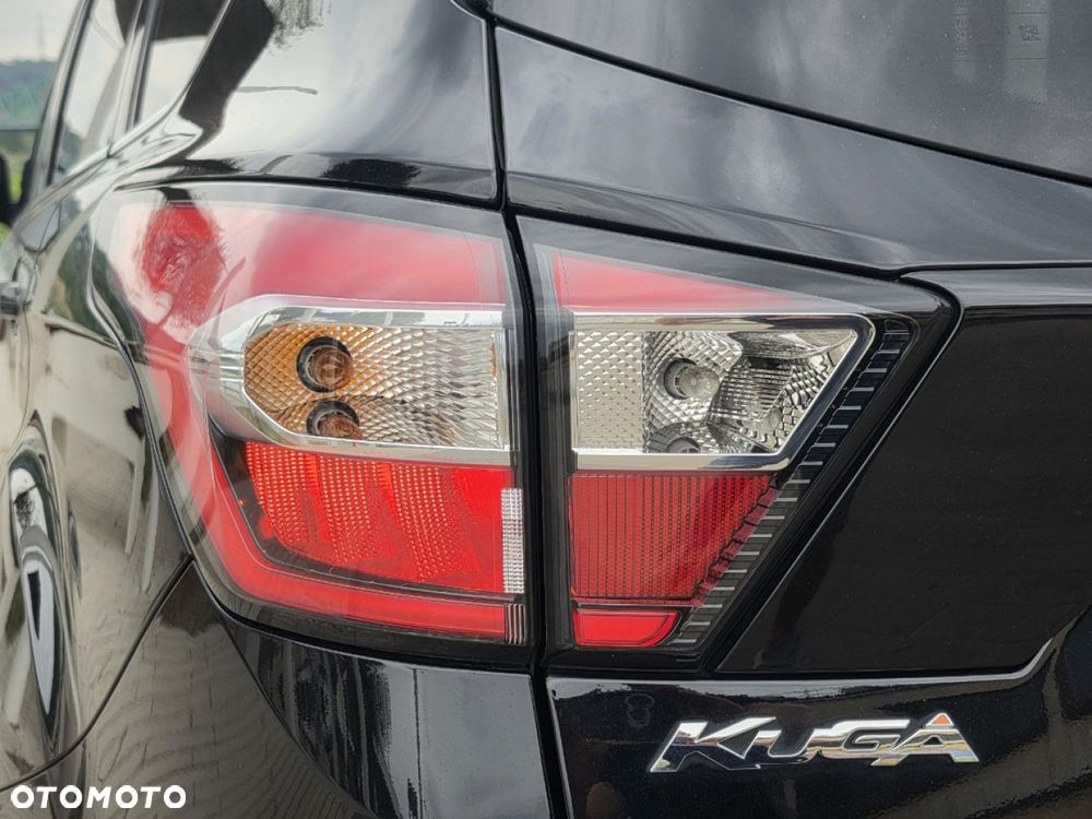 Ford Kuga - 31
