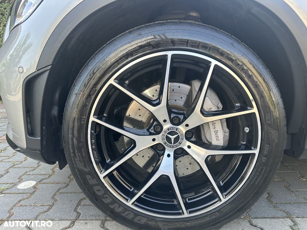 Mercedes-Benz GLC Coupe 300 e 4Matic 9G-TRONIC AMG Line - 11