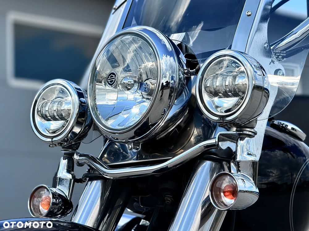 Harley-Davidson Softail Heritage Classic - 30