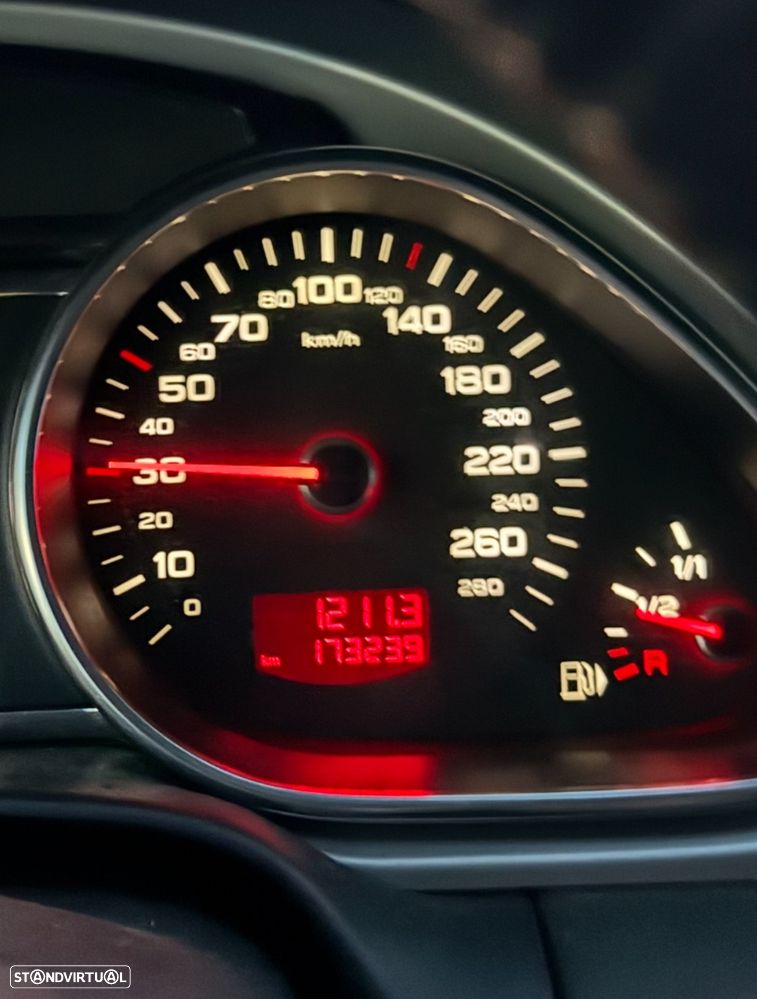 Audi Q7 3.0 V6 TDi quattro Tiptronic - 8