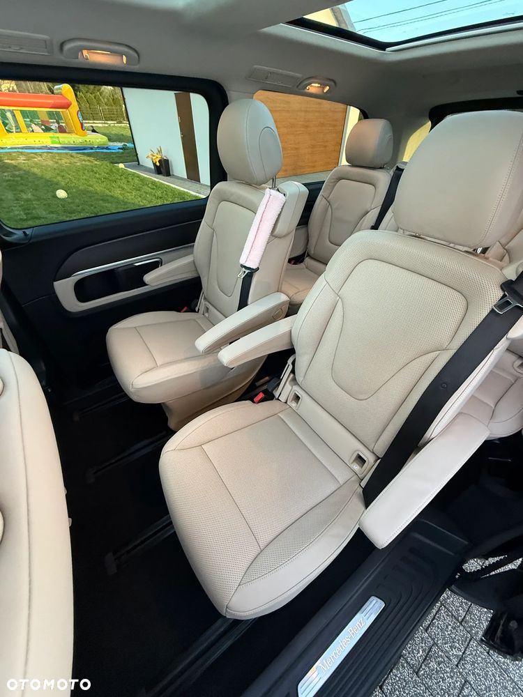 Mercedes-Benz Klasa V 300 d 4-Matic Exclusive 9G-Tronic (d³ugi) - 25