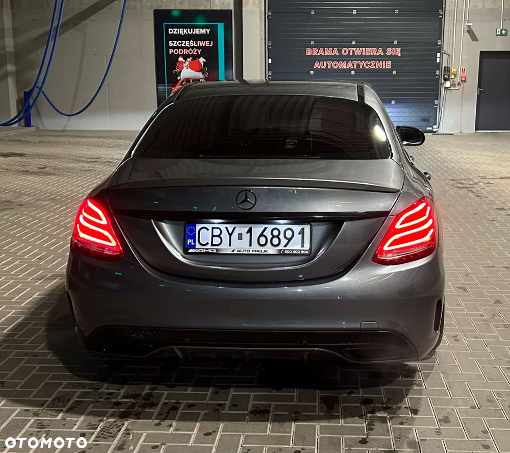 Mercedes-Benz Klasa C 180 7G-TRONIC AMG Line - 3