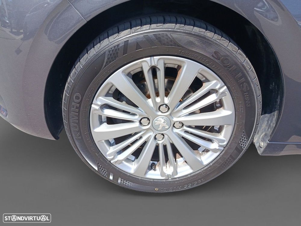 Peugeot 208 1.2 PureTech Style - 14