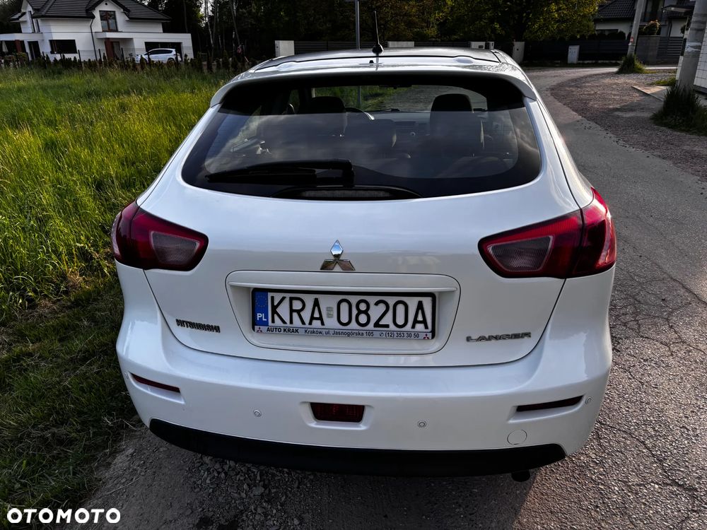 Mitsubishi Lancer 1.6 Invite - 7