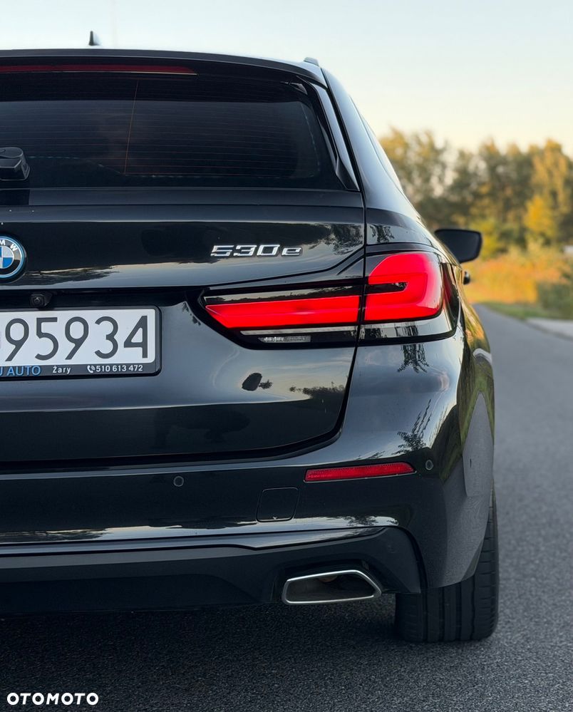 BMW Seria 5 530e Luxury Line sport - 24