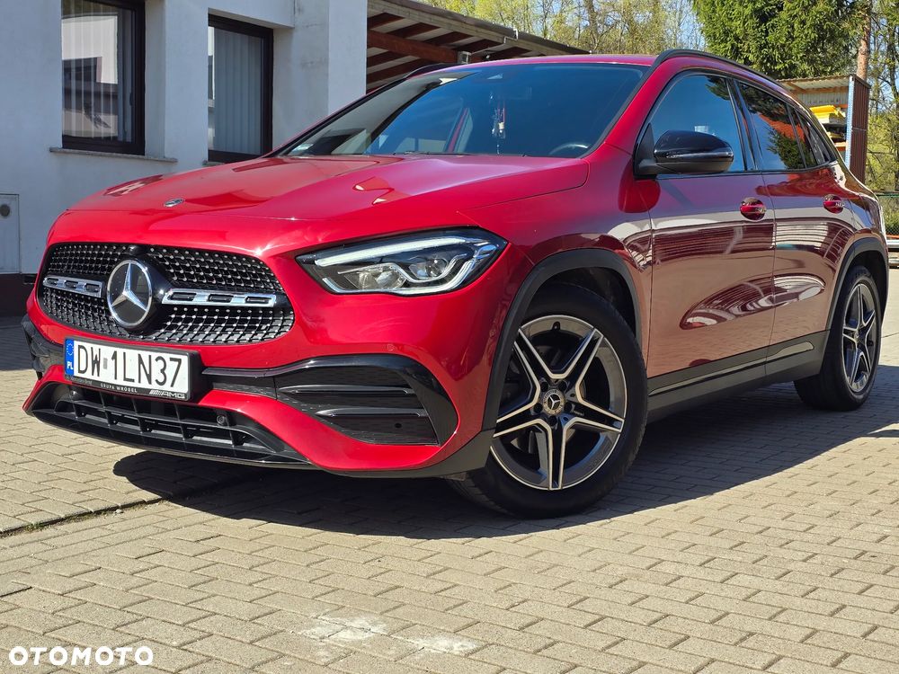 Mercedes-Benz GLA 200 AMG Line - 4
