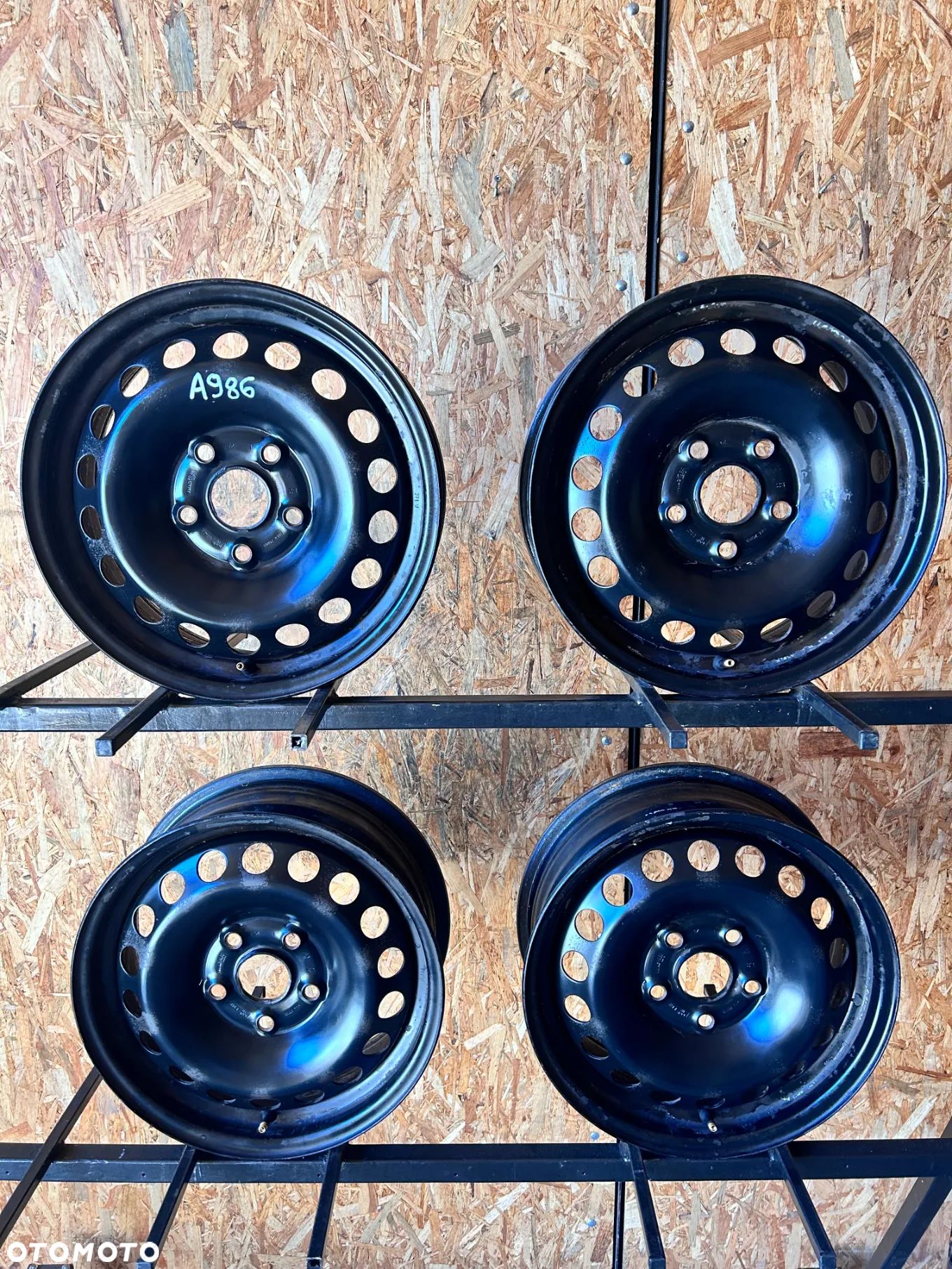 4 FELGI STAL. VW GOLF 5 , 6 , CADDY , TOURAN , SEAT LEON 2 , SKODA OCTAVIA 2 15'' 6J  ET47 - 1