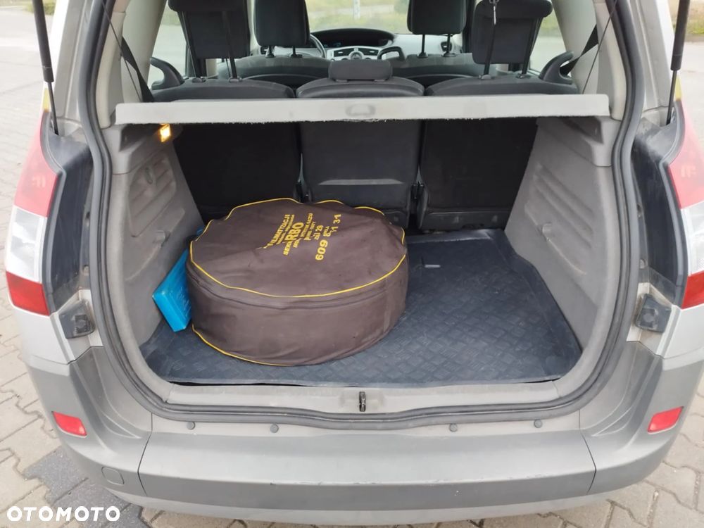 Renault Scenic 2.0 16V Confort Expression - 10