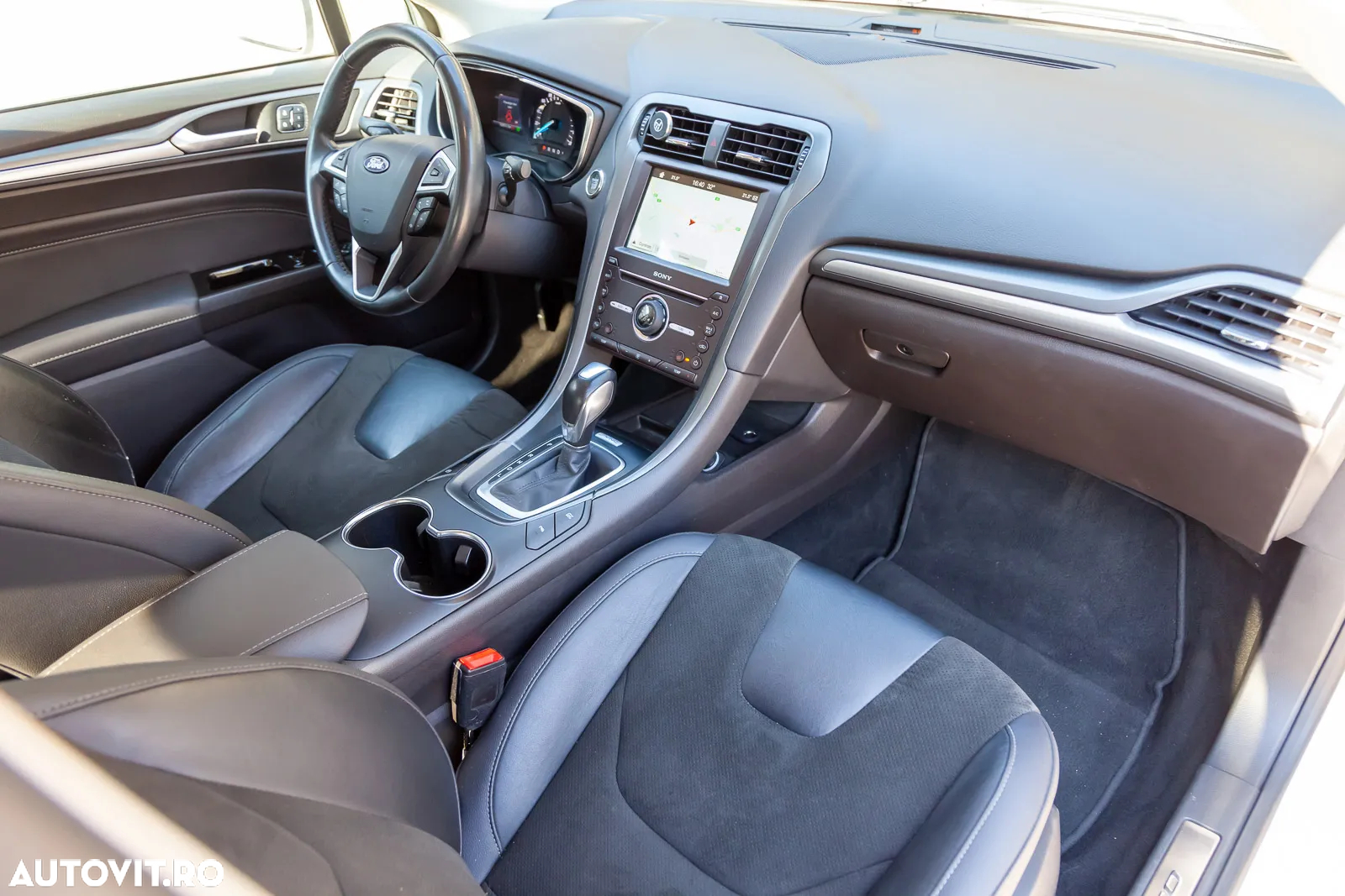Ford Mondeo 2.0 Hybrid - 20