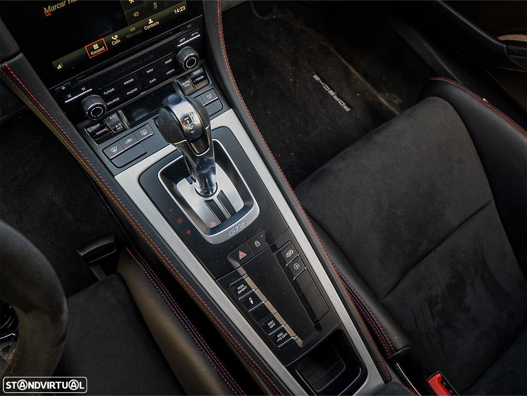 Porsche 718 Cayman GT4 PDK - 9