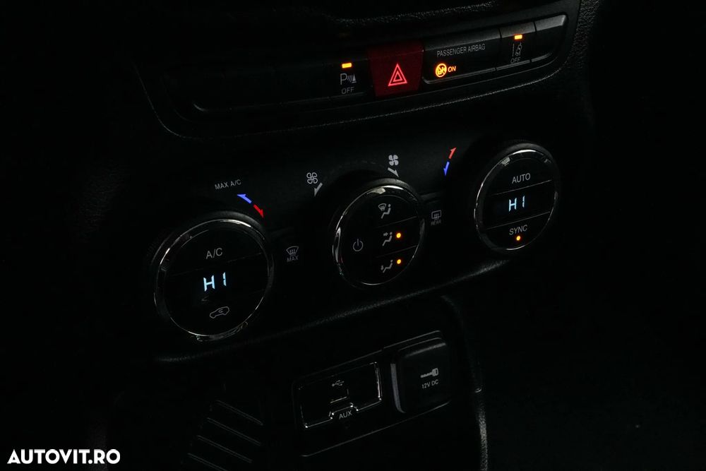 Jeep Renegade 1.6 MultiJet DSG Limited - 17