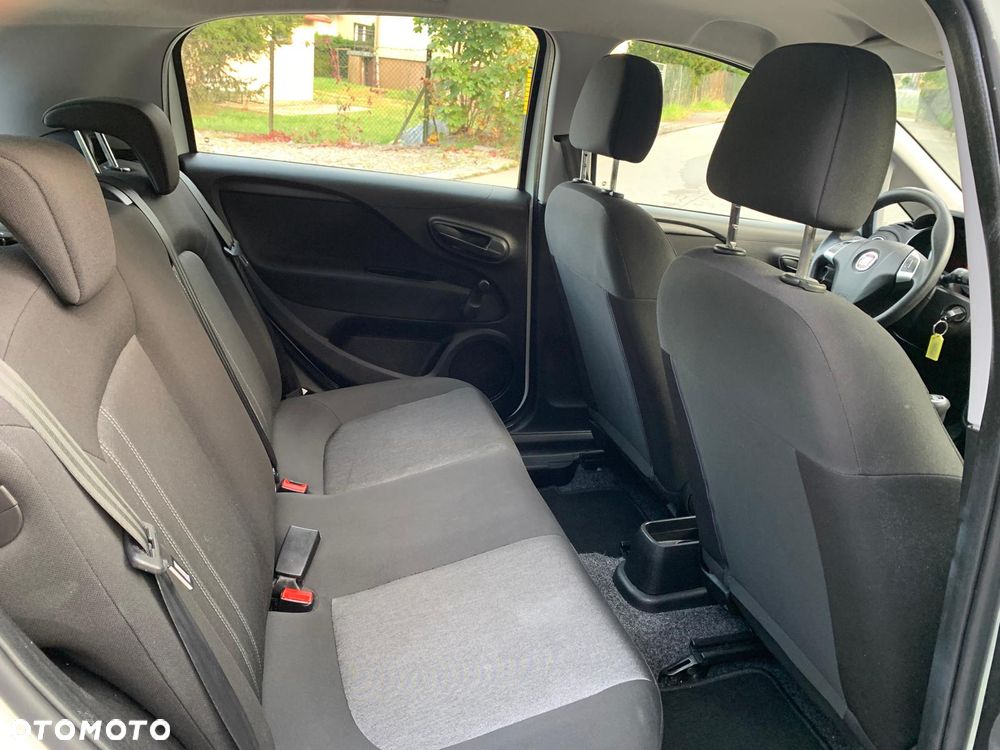 Fiat Grande Punto - 15