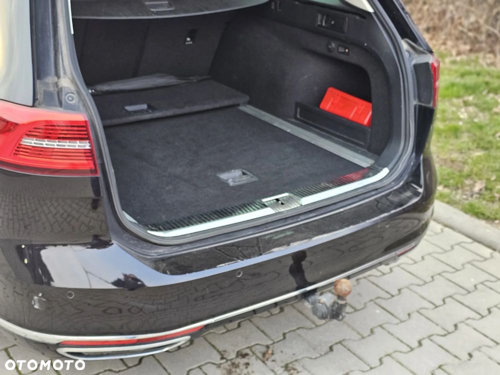 Volkswagen Passat Variant 2.0 TDI BMT Highline - 9