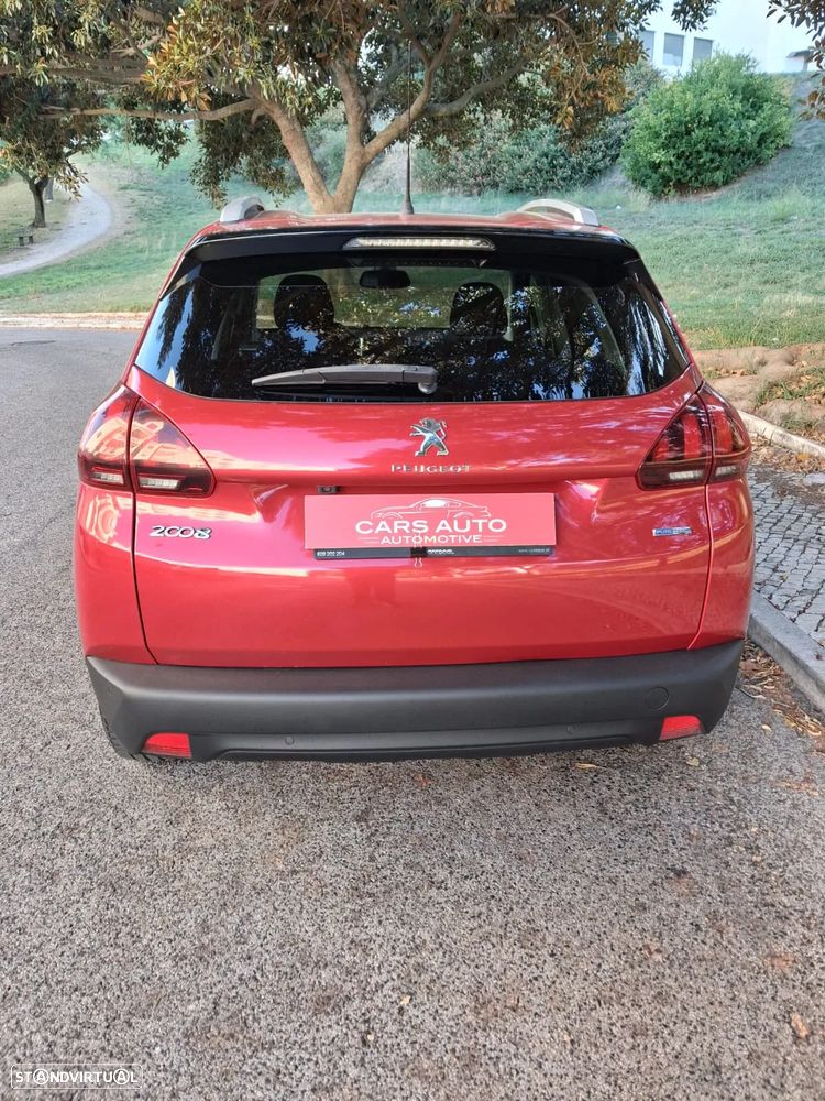 Peugeot 2008 - 12