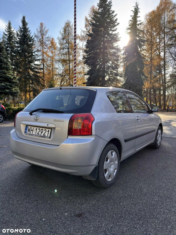 Toyota Corolla 1.4 VVT-i Base - 3