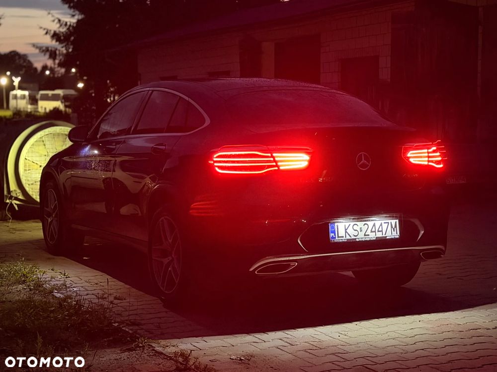 Mercedes-Benz GLC - 11