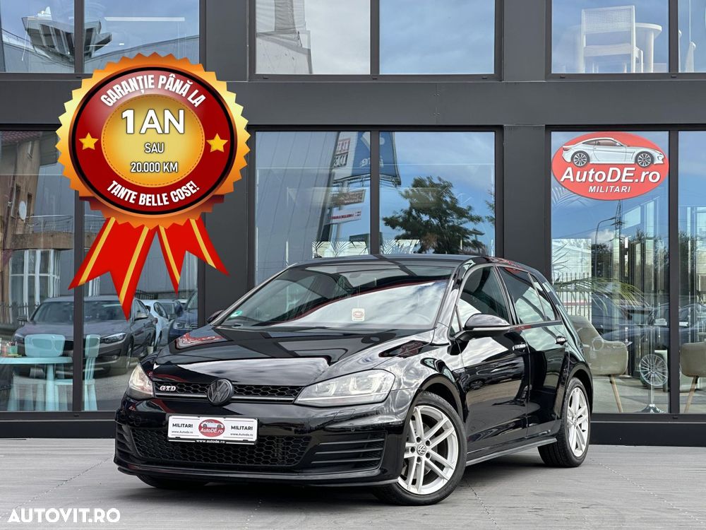 Volkswagen Golf - 1