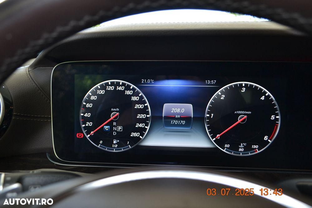 Mercedes-Benz E 350 BlueTEC 4MATIC - 26
