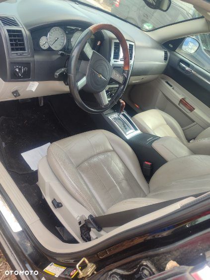 Chrysler 300C 3.5 V6 AWD - 5