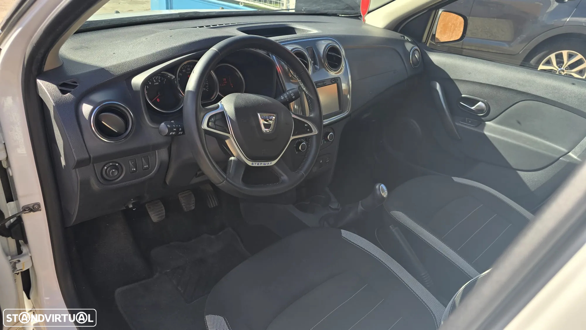 Dacia Sandero 0.9 TCe Stepway - 2