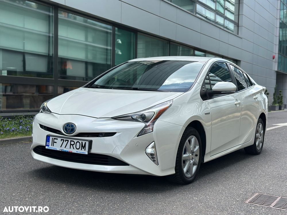 Toyota Prius 1.8 Dual VVT-i Sol+ - 10