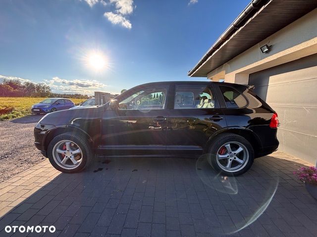 Porsche Cayenne Tiptronic S GTS - 3