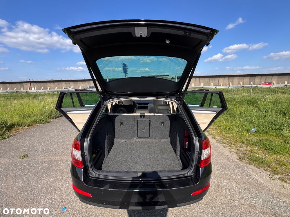 Skoda Octavia 2.0 TDI Style - 6