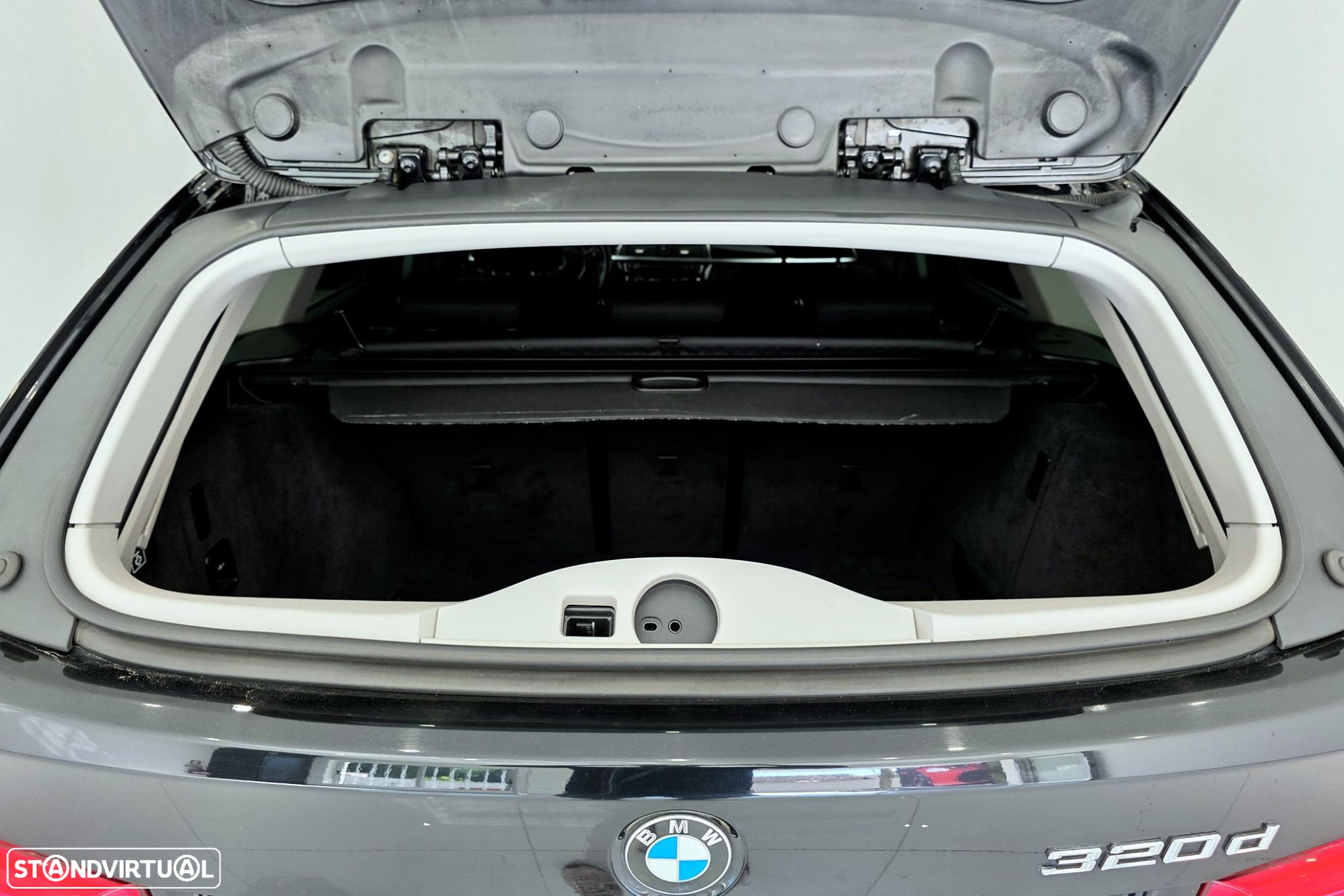 BMW 320 d Touring Aut. Advantage - 10