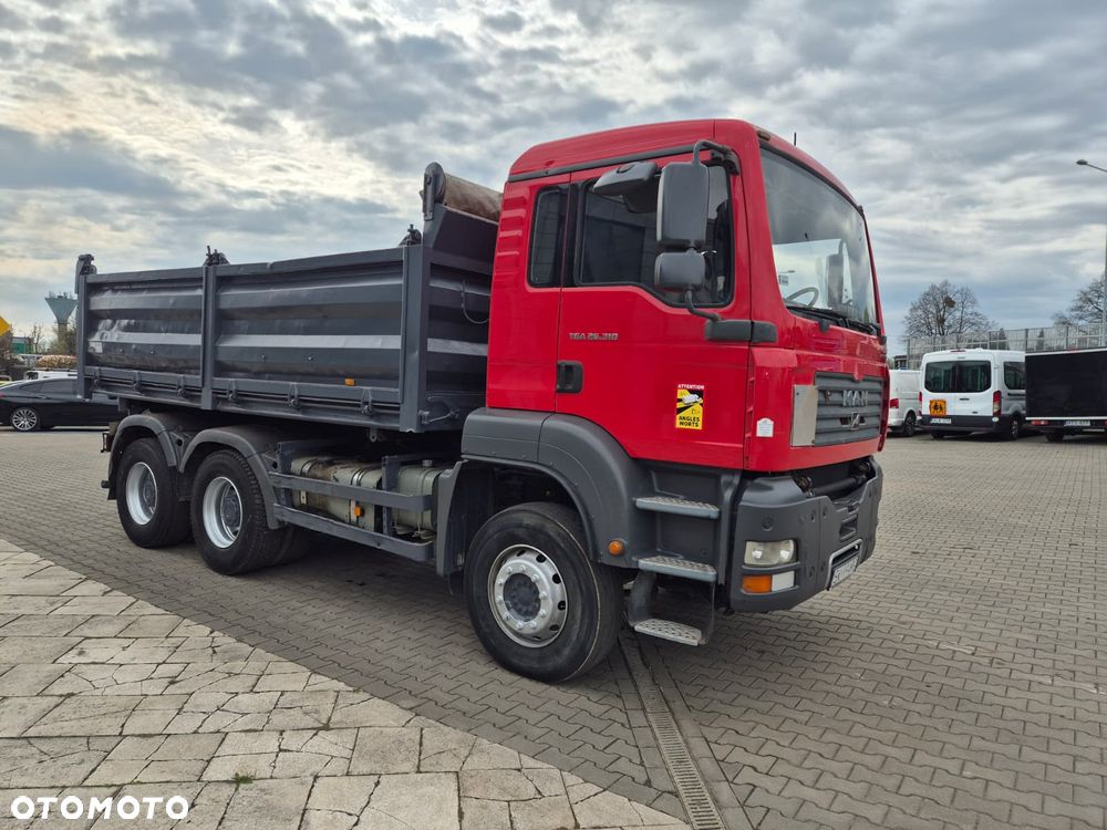 MAN TGA 26.310 6X4 / WYWROTKA / 3 STRONY / MOCNY KIPER / NOWE SPRZĘGŁO / BEZWYPADKOWY / SILNIK D20 / NAJLEPSZA JEDNOSTKA NAPĘDOWA / SERWISOWANY - 6