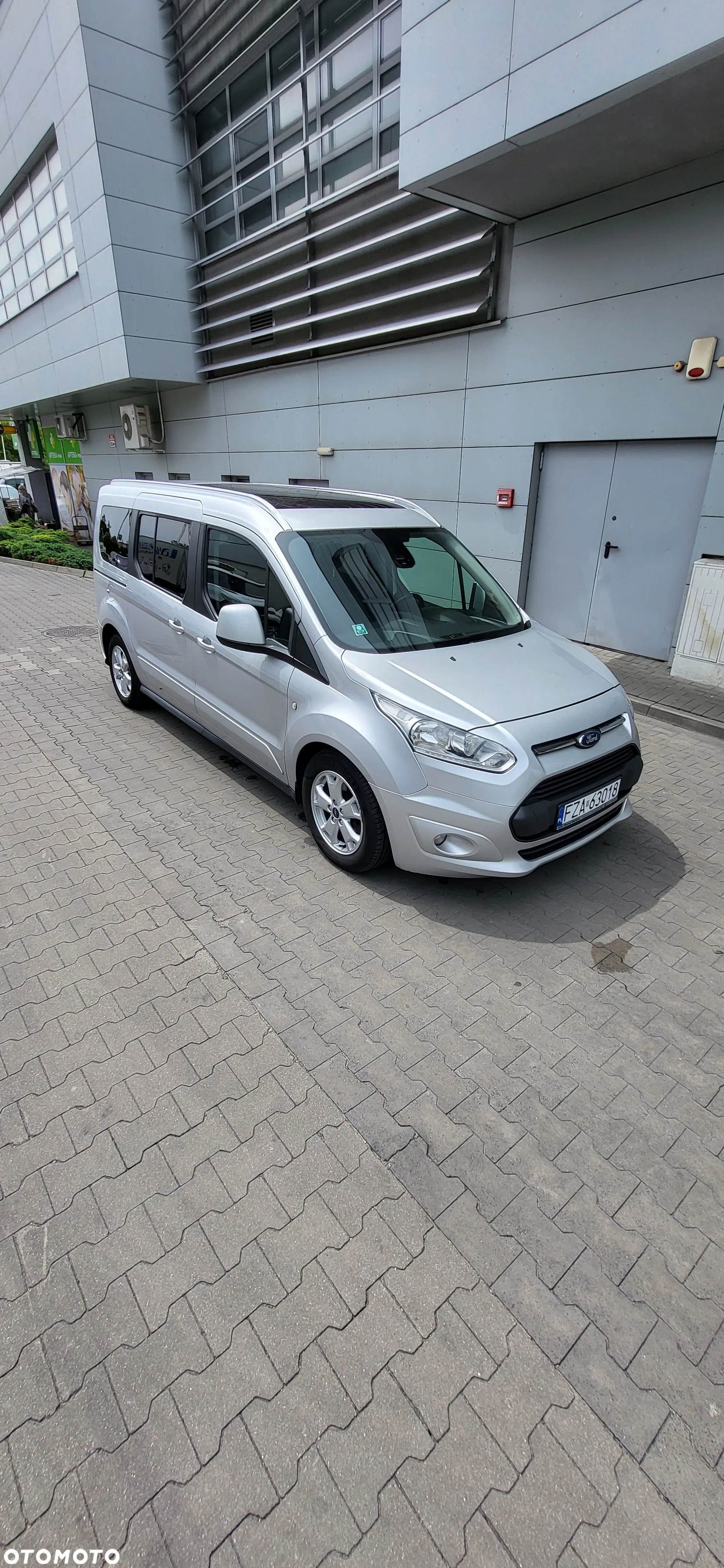 Ford Tourneo Connect 1.5 TDCi Trend - 4