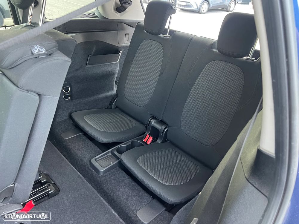 BMW 216 Gran Tourer - 18