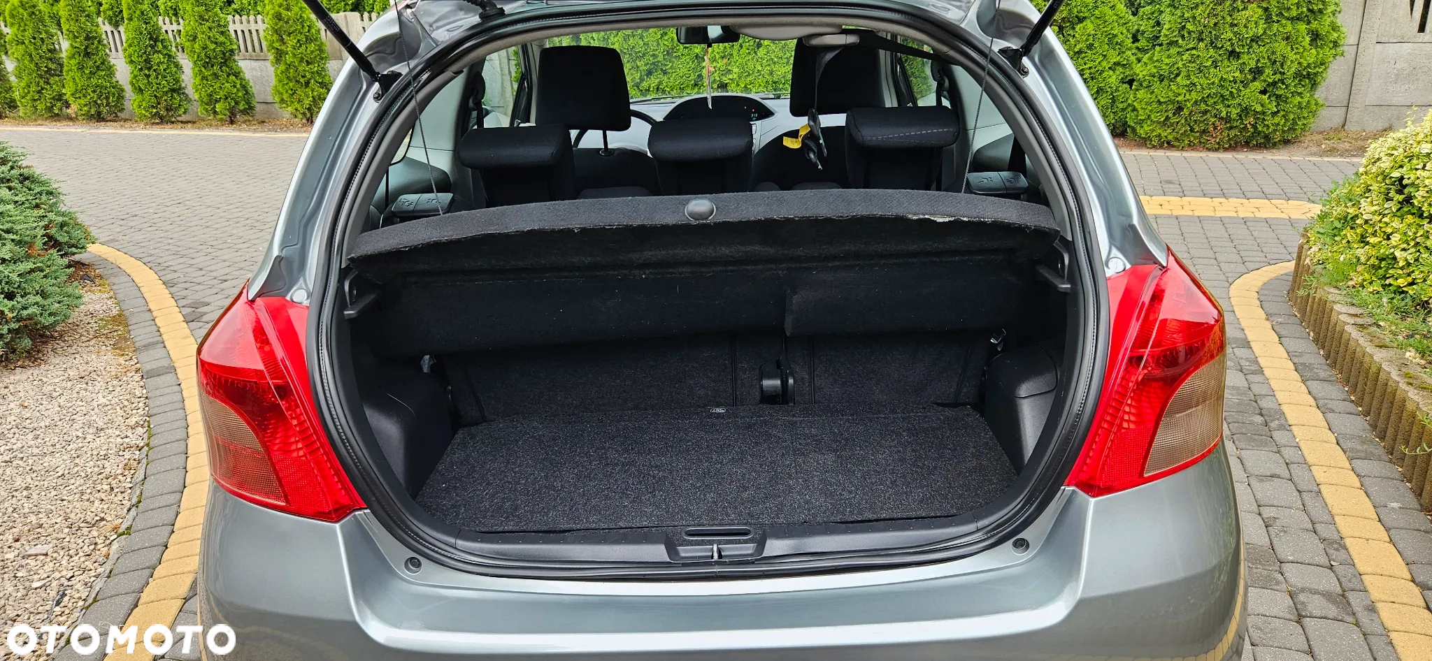 Toyota Yaris 1.3 Sol - 13