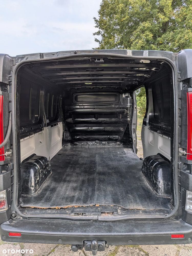 Opel Vivaro - 11