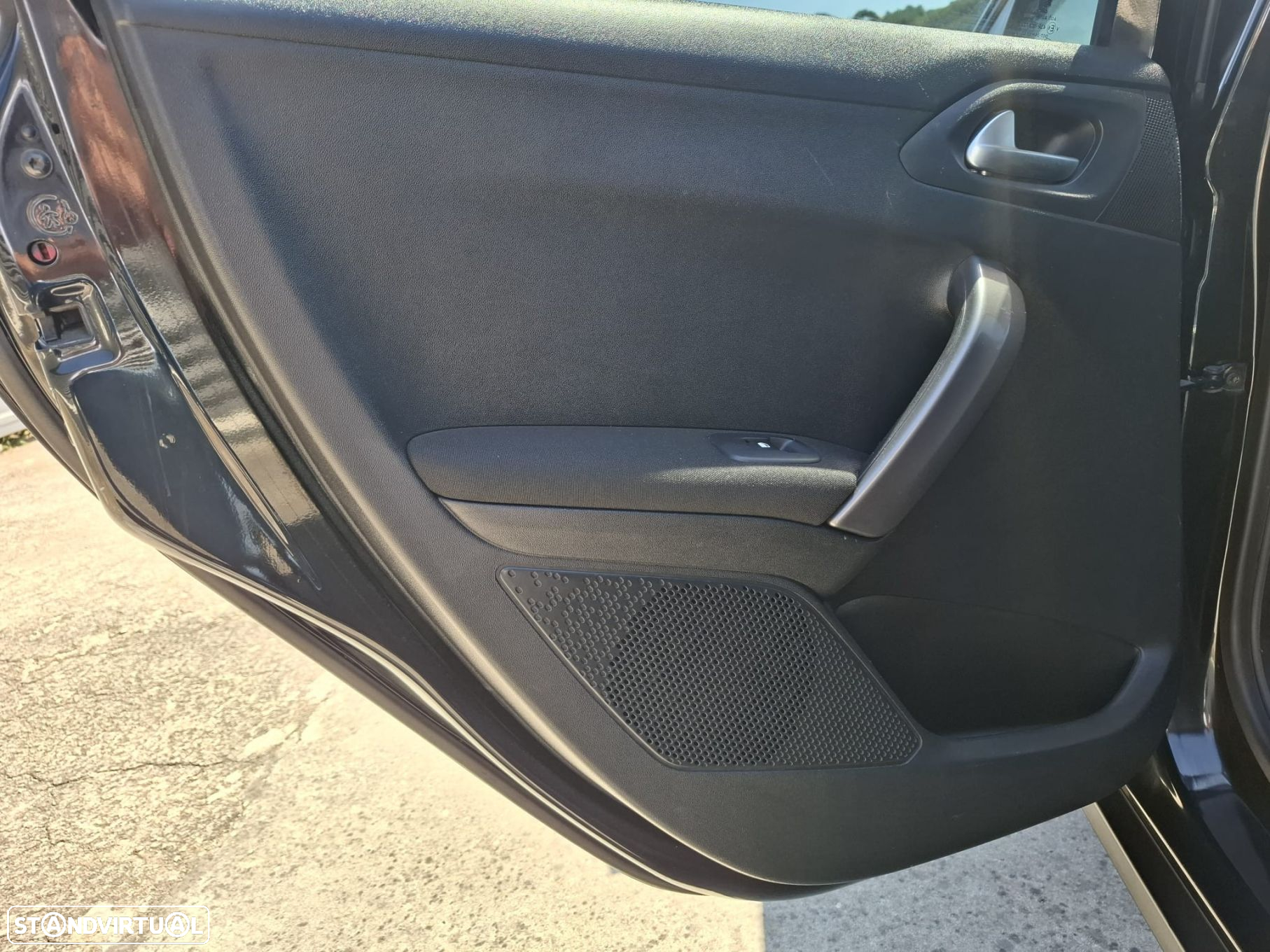 Peugeot 2008 1.2 PureTech Active - 41
