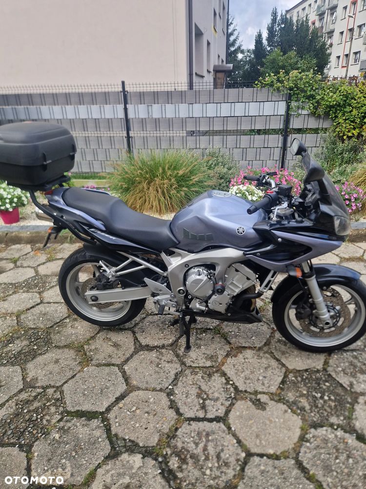 Yamaha FZ6 - 1