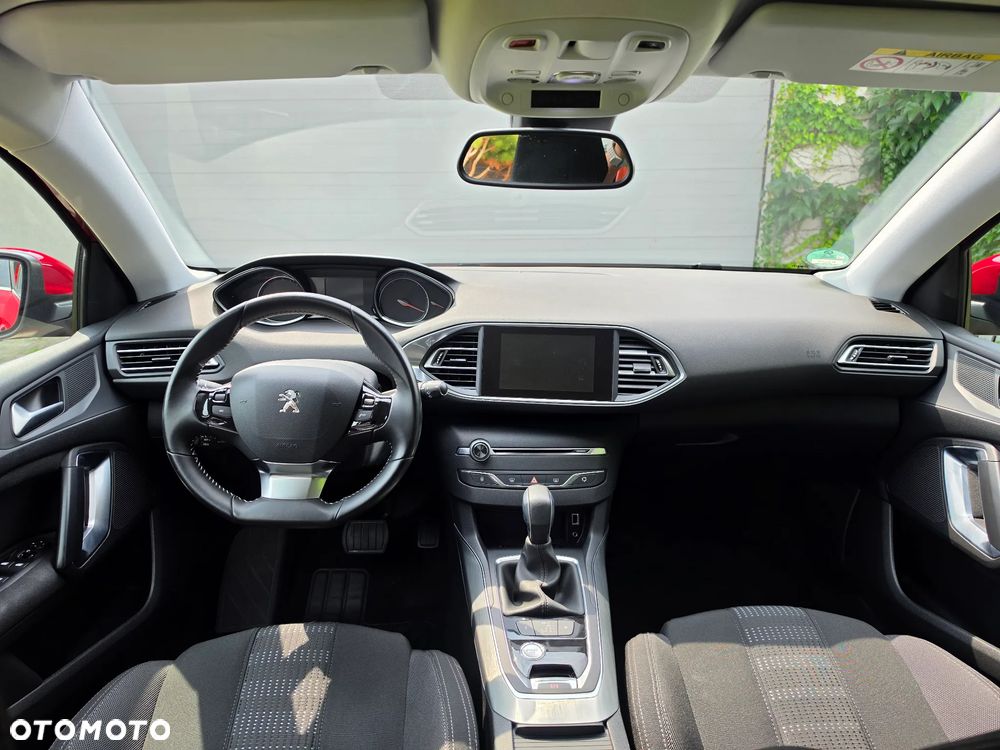 Peugeot 308 1.6 BlueHDi Allure S&S EAT6 - 8