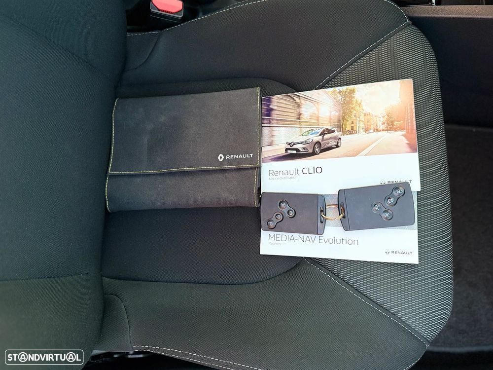 Renault Clio 0.9 TCe Limited - 12