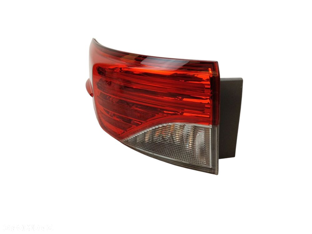 LAMPA LEWY TYŁ TOYOTA AVENSIS T27 LIFT (2012-2015) 1.8 VALVEMATIC 147KM - 1