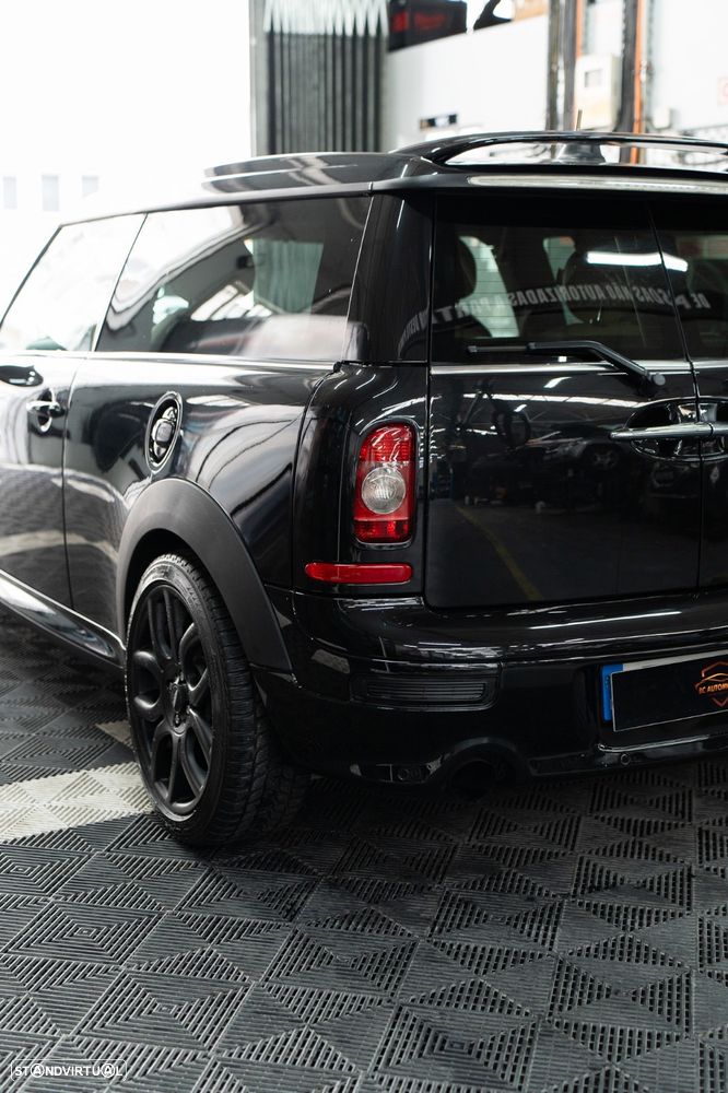 MINI Clubman John Cooper Works - 2
