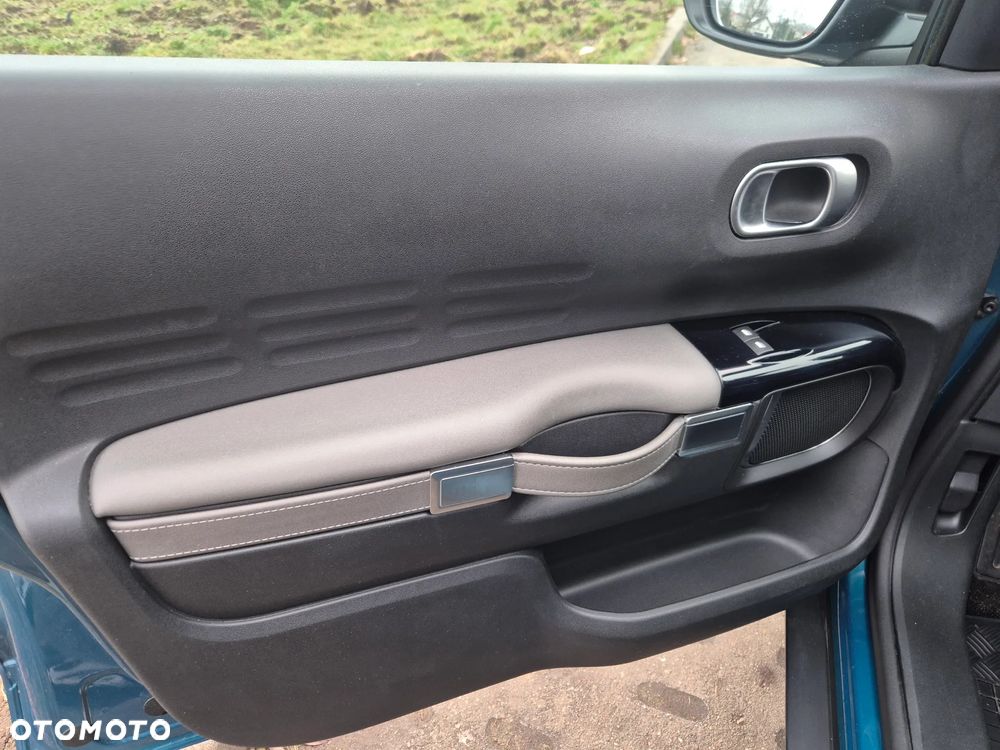 Citroën C4 Cactus 1.2 PureTech Shine S&S - 18