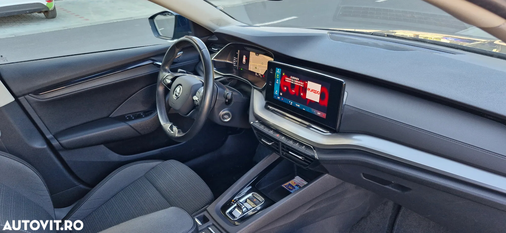 Skoda Octavia 2.0 TDI DSG Ambition - 8